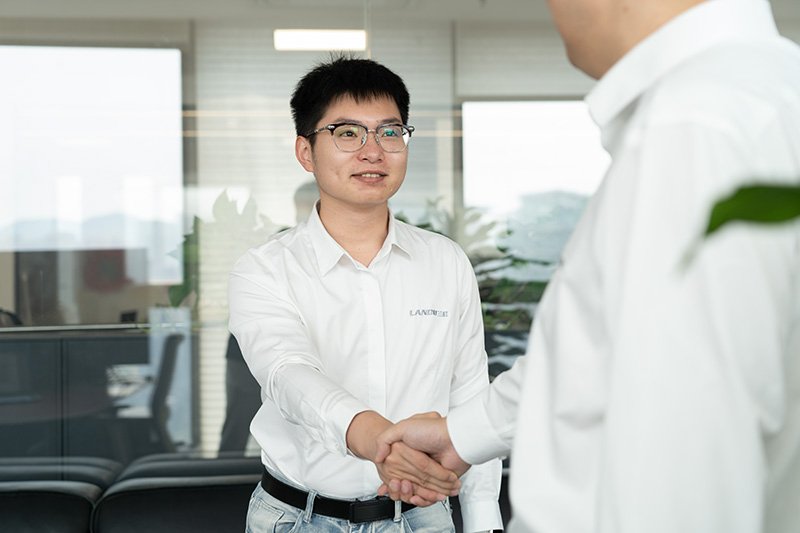 LANDU Tailored Service