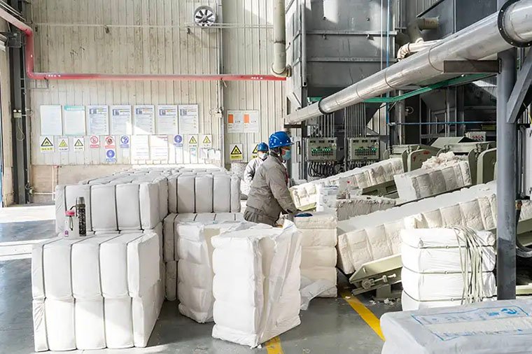 LANDU Worker Dealing With Cellulose Raw Material Cotton