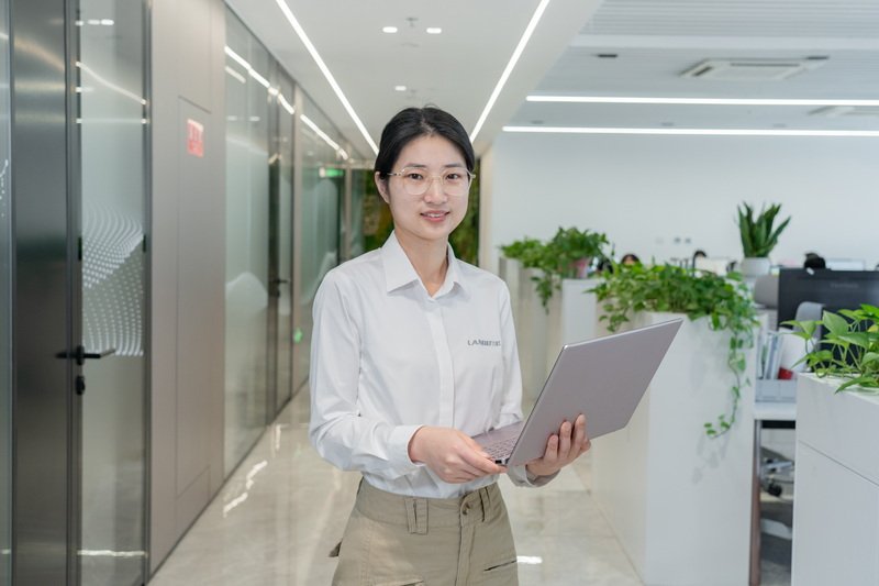 Landu Sales Personnel
