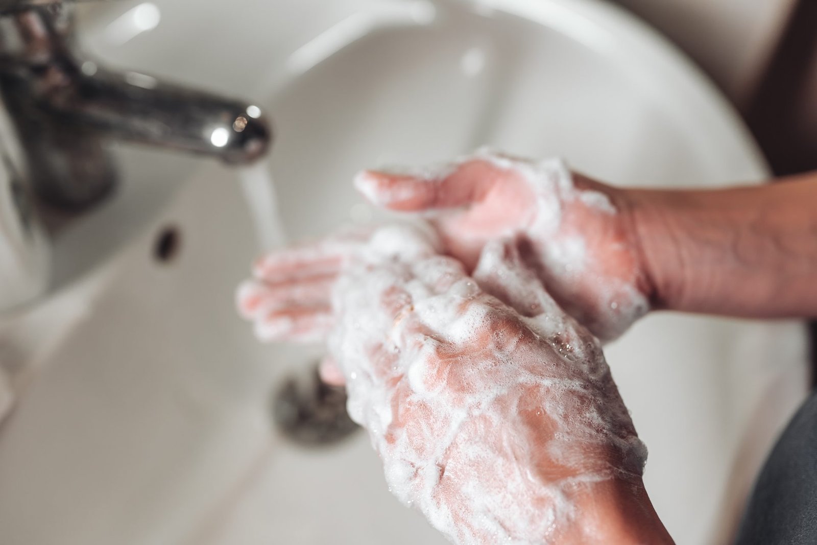 Redlemon Man Washing Hands To Protect Against The Coronavir 2026 03 10 22 40 55 Utc Compressed