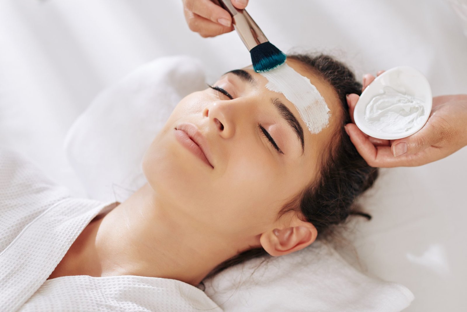 Redlemon Relaxed Woman Receiving Facial Mask In Spa 2026 03 18 05 19 07 Utc Compressed