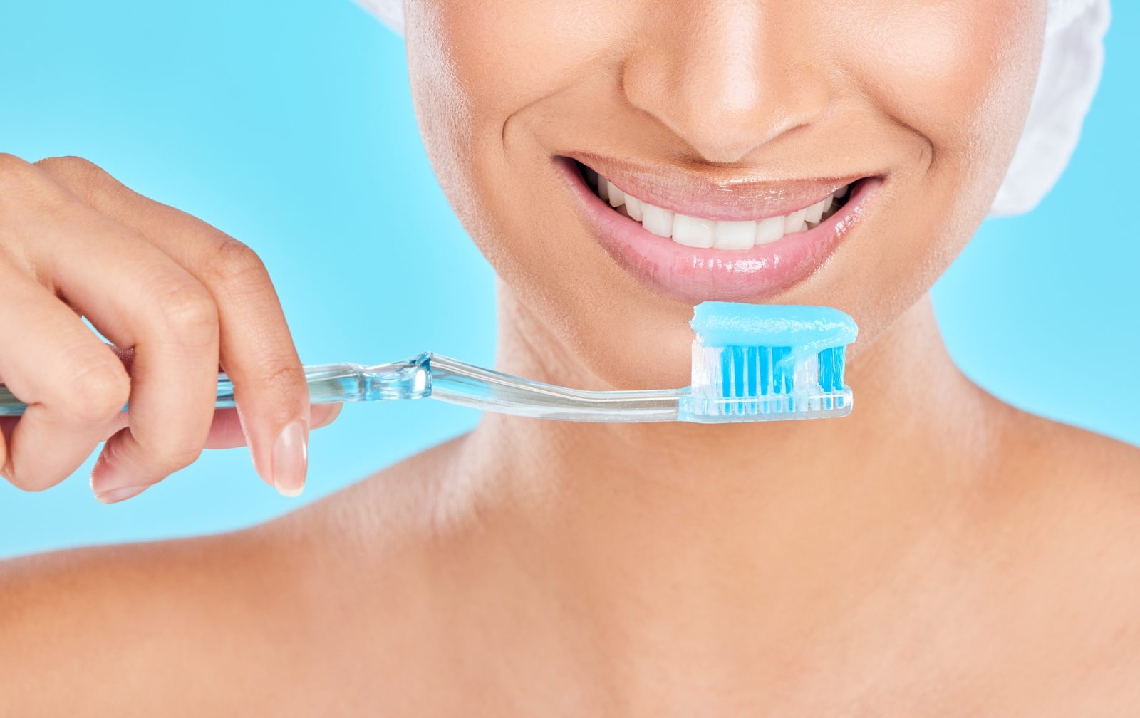 Redlemon Studio Shot Of An Unrecognizable Young Woman Brush 2026 01 09 11 39 55 Utc Compressed