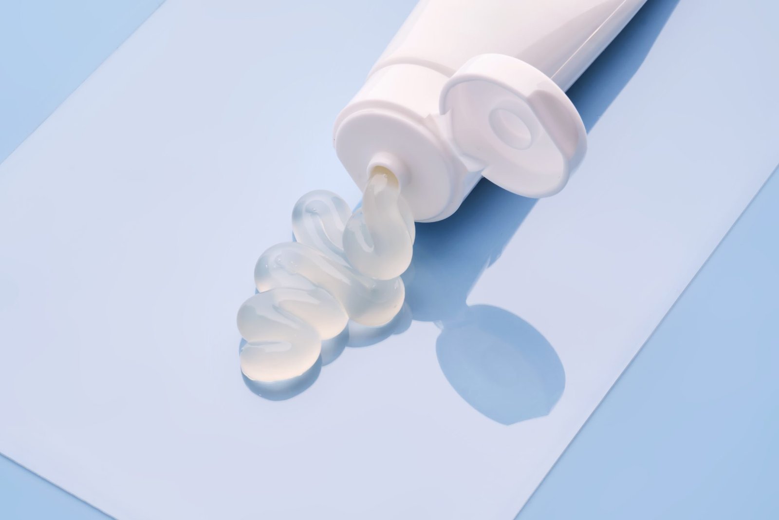 Redlemon Tube Of Clear Gel On Blue Background 2026 03 24 12 59 38 Utc Compressed