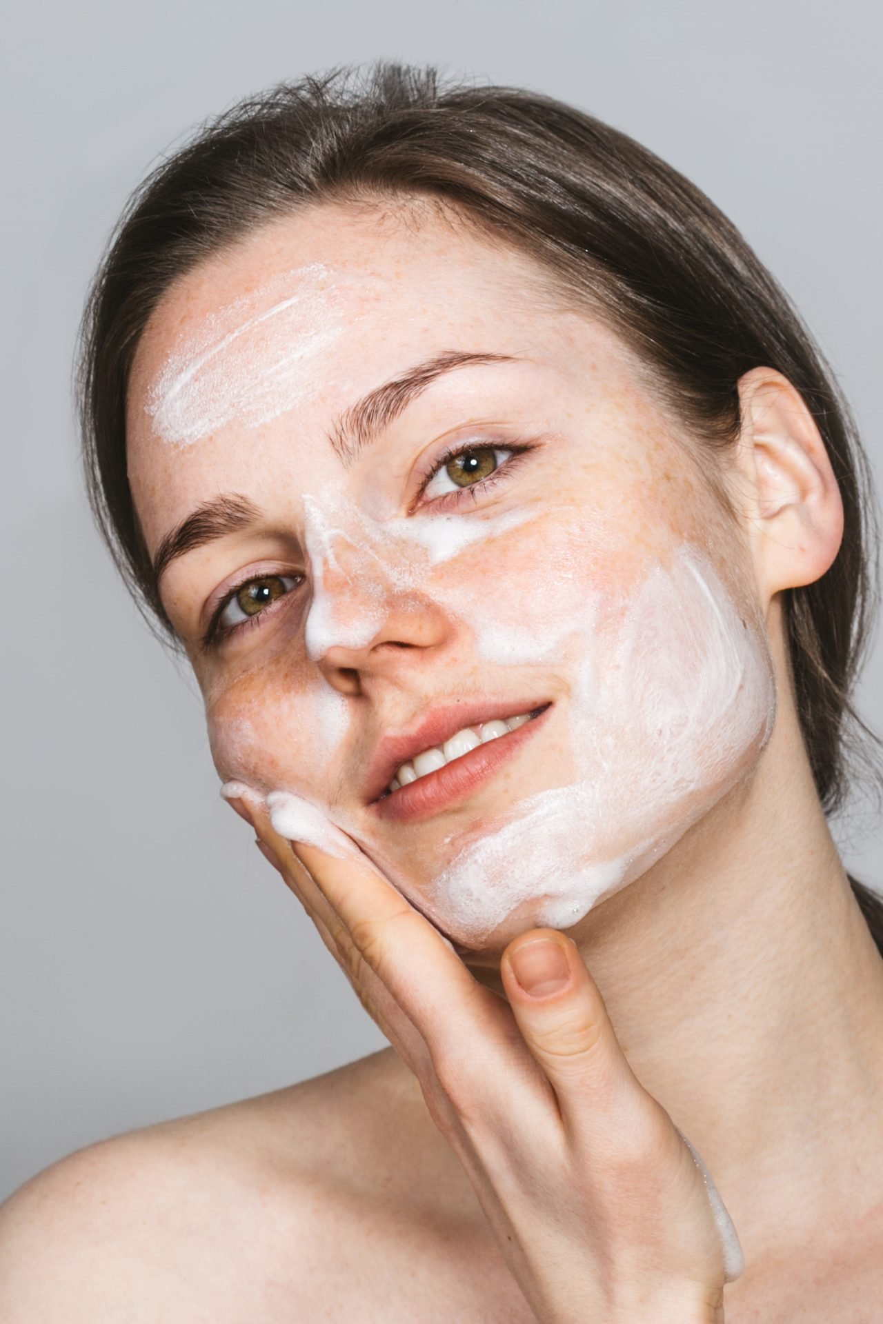 Redlemon Young Beautiful Woman Washing Her Face With Hands 2026 01 07 23 38 31 Utc Compressed